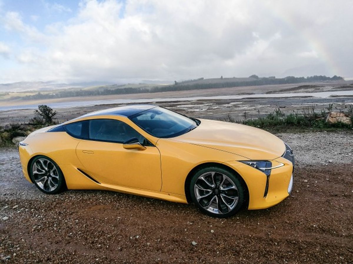 Lexus LC 500 (2017) Launch Review - Cars.co.za